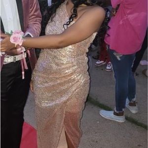 small dress from fashion nova, only worn once